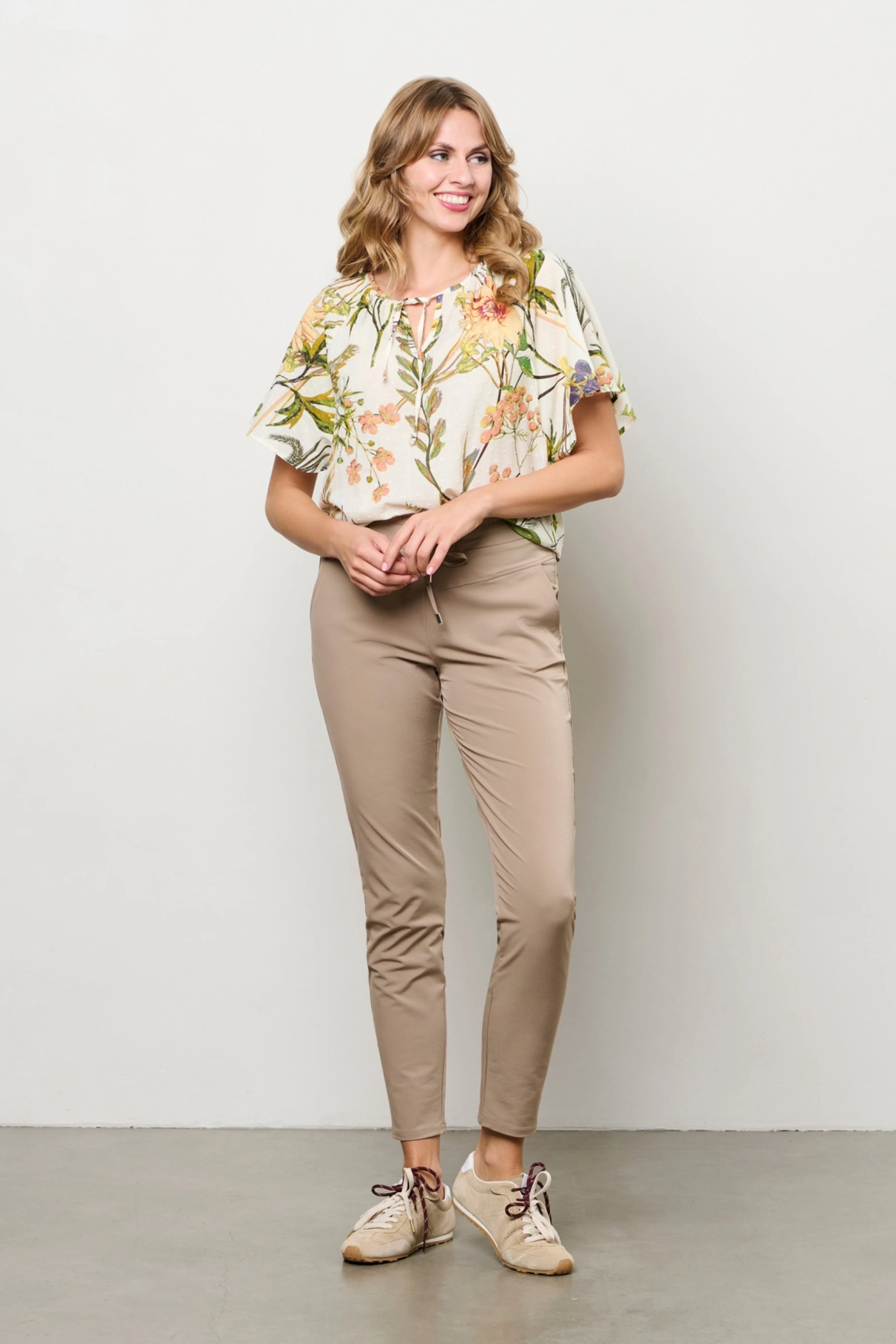 Travel Broek Penny Taupe PA100-2 - Image 4